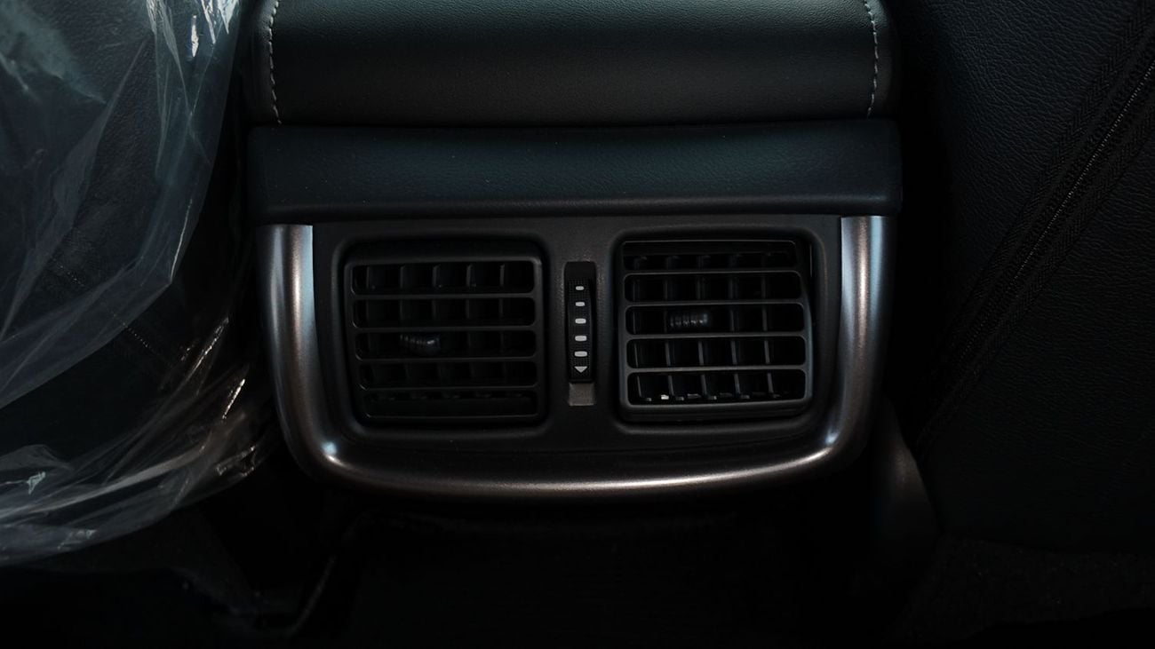 تويوتا هيلوكس GR Sport 2.8L