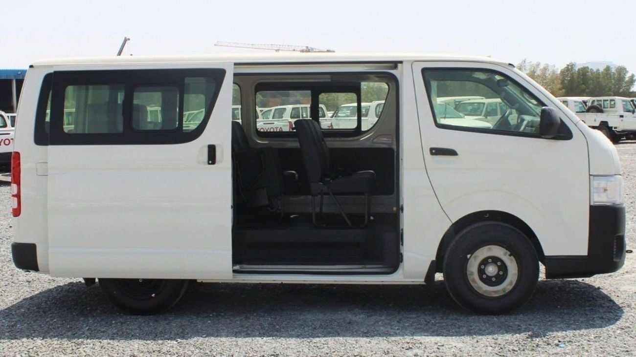 Toyota Hiace Toyota Hiace 2.5L V4 diesel manual 2024