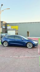 تسلا موديل 3