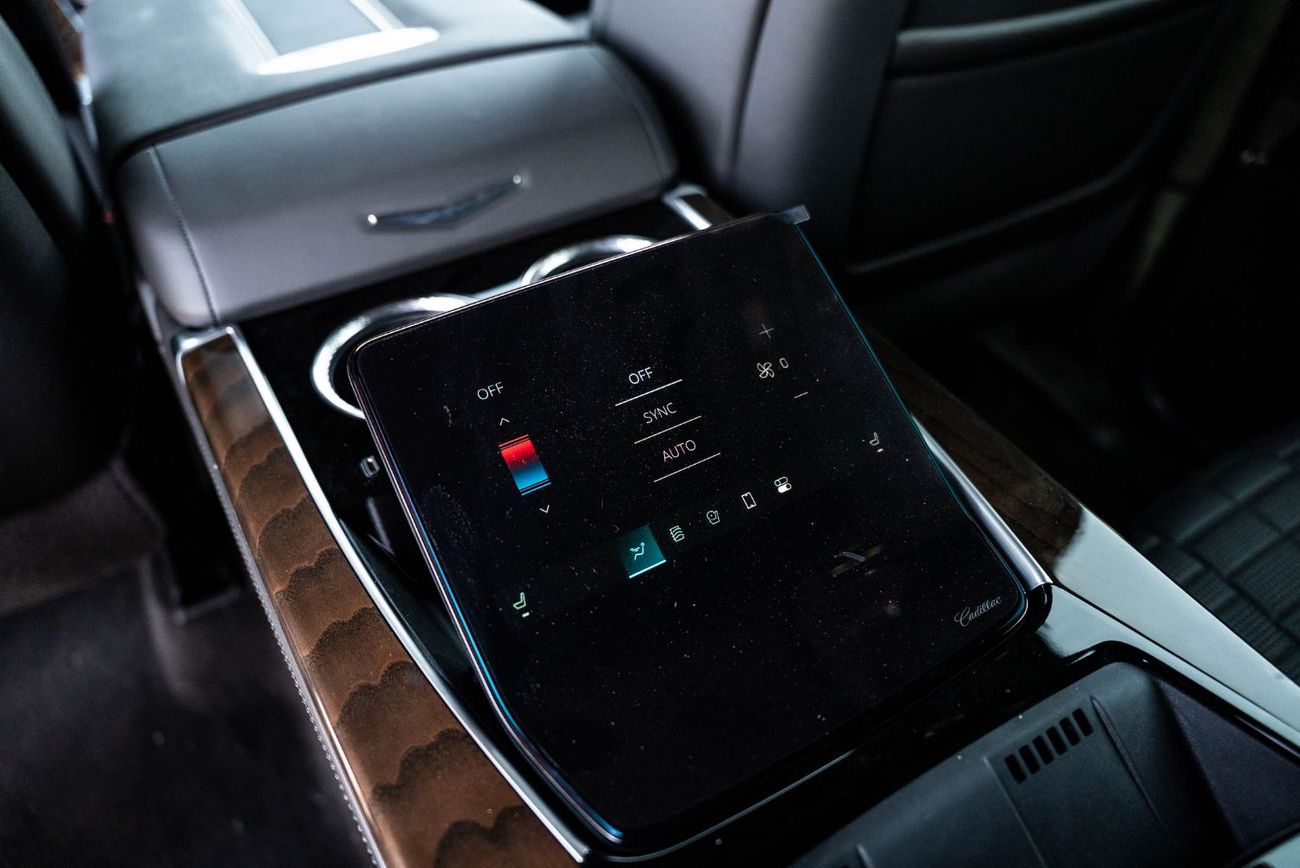 كاديلاك إسكالاد Sport Platinum 6.2L AWD