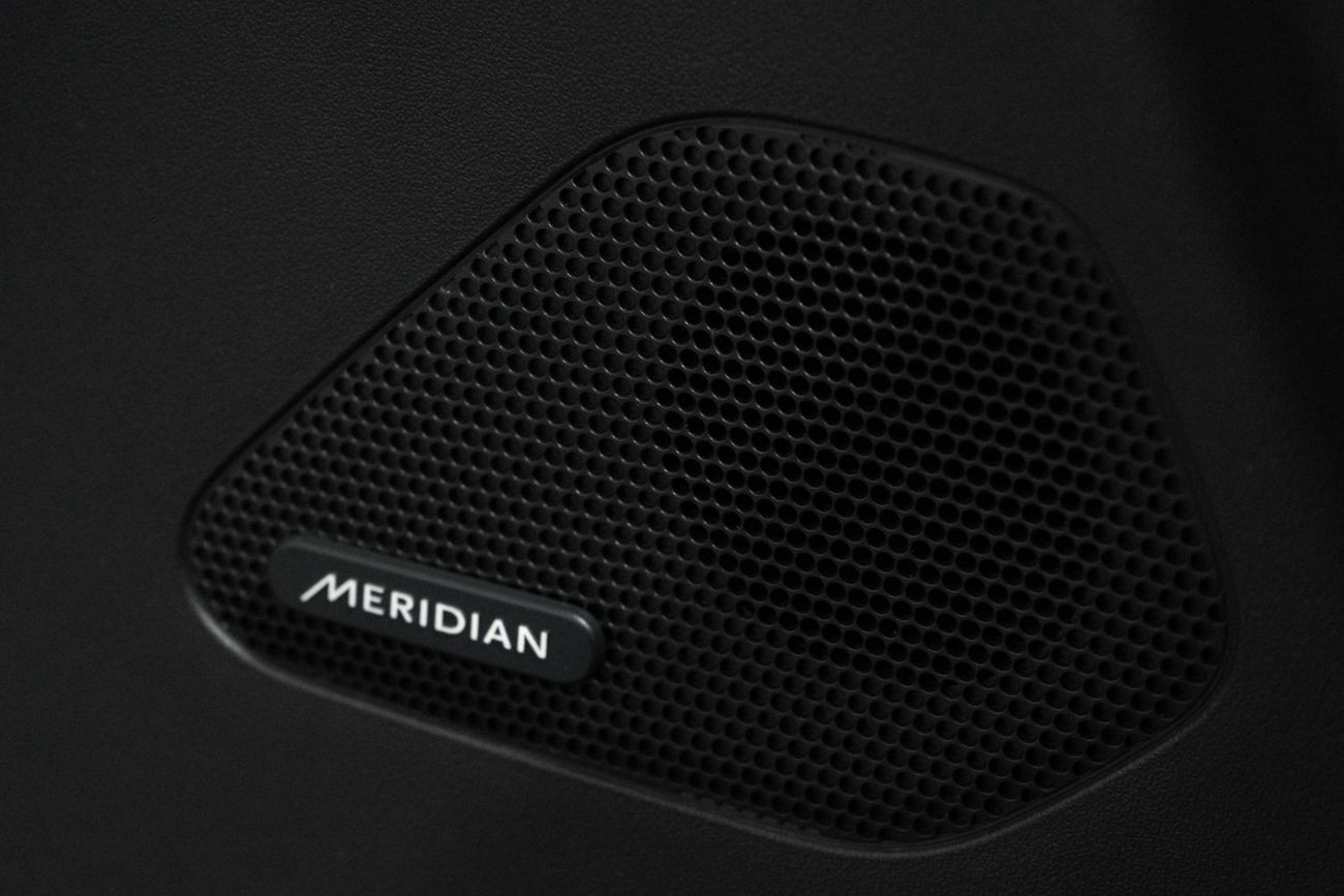 جاكوار F بيس 2018 Jaguar F Pace S / Full-Service History