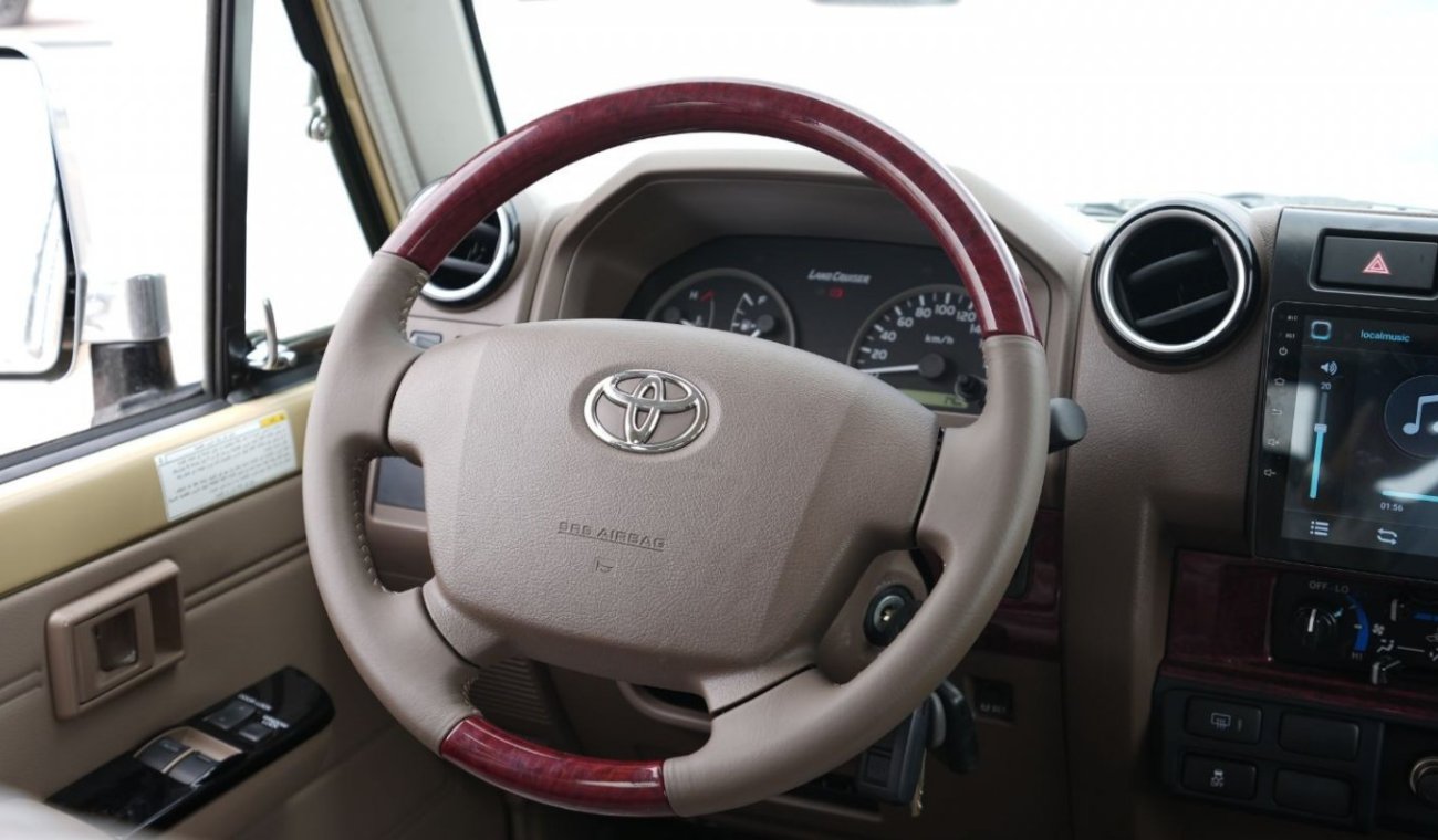 Toyota Land Cruiser 70 LC 71HARD TOP V6 4.0L PETROL  - 2 DOORS - 2022 - كبسوله ربع ونش ودفلوك