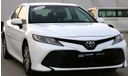 Toyota Camry S Toyota camry 2019 white excellent condition without accident