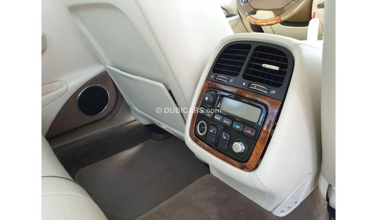 جاكوار XJ6 SOVEREIGN 2009 IMMACULATE CONDITION