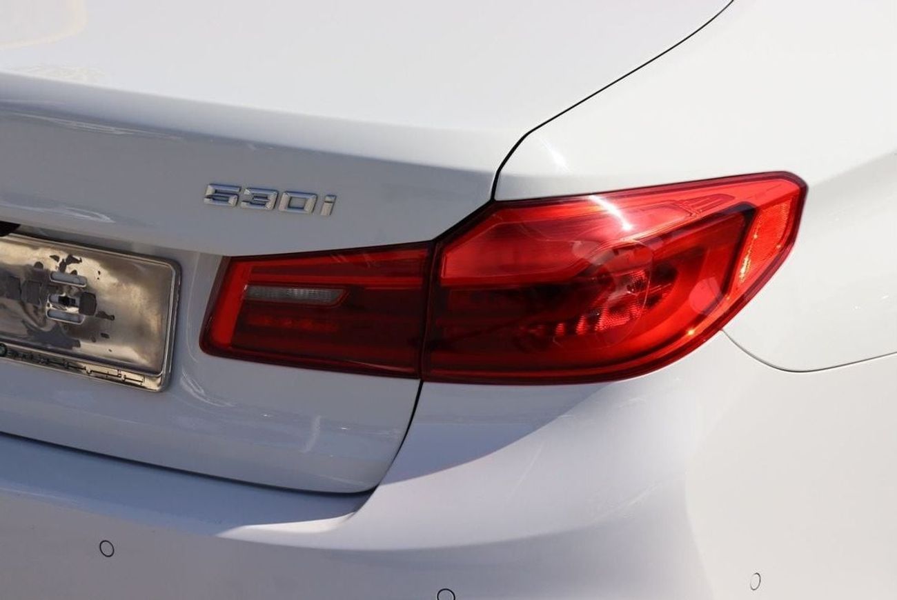 بي أم دبليو 530i M Sport 2.0L BMW 530i M Competition/ GCC / Original Paint/ 2017