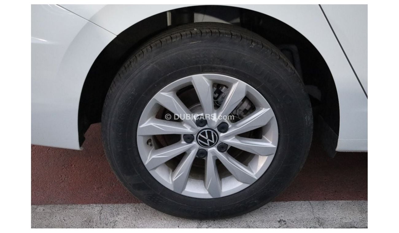 Volkswagen Bora VOLKSWAGEN_BORA_2022_15L_WHITE