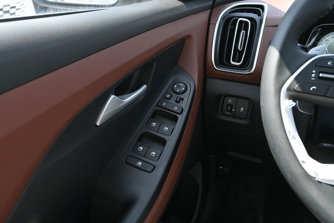 هيونداي كريتا Hyundai Creta 1.5L FWD, Model 2025, Color Silver