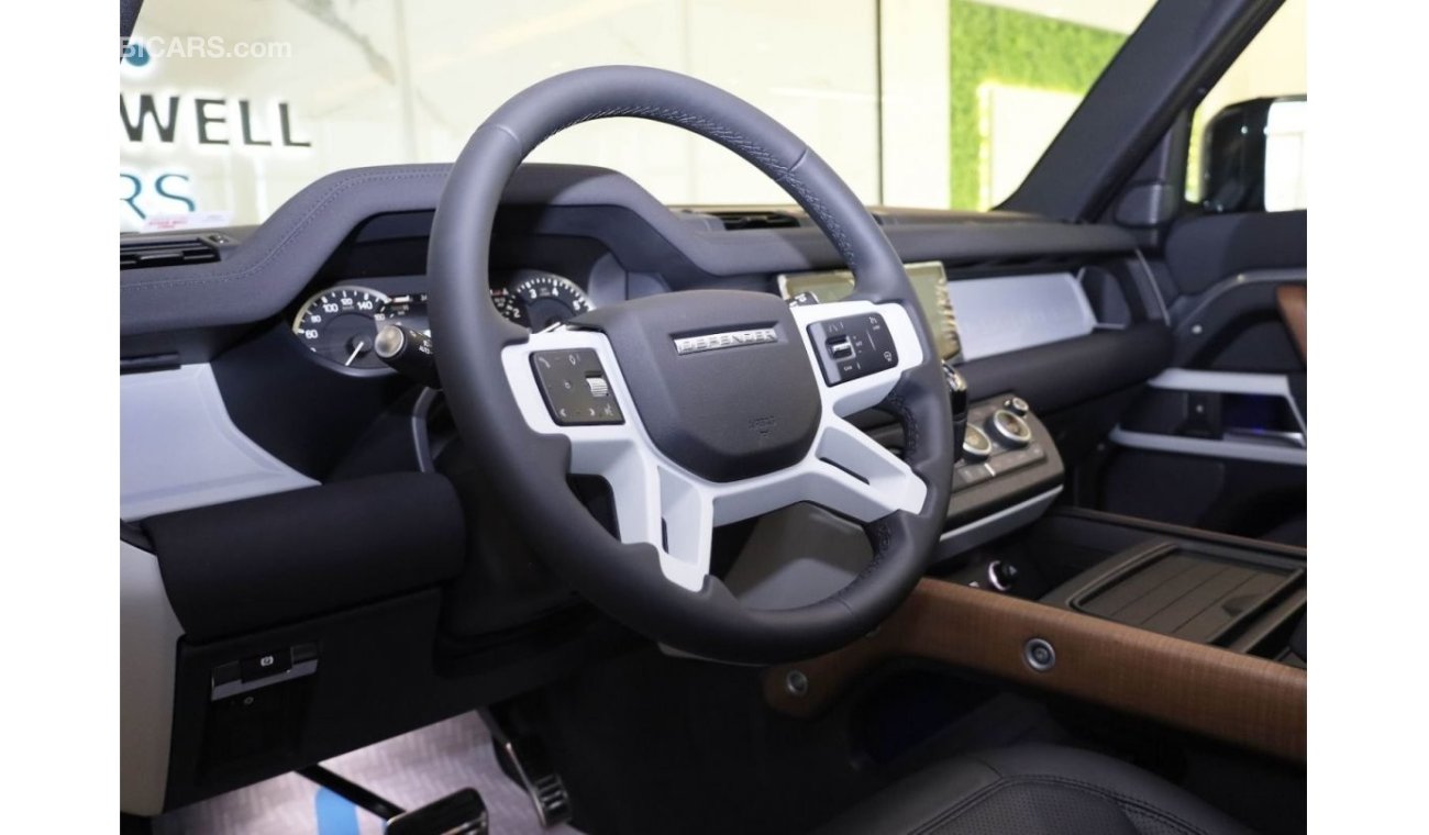 Land Rover Defender 110 SE P300 | with 5Yrs Warranty and Service PKG