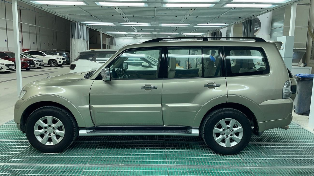 Mitsubishi Pajero GLS Highline 3.8L (274 HP) 2017 GLS HIGHLINE | AED 1105/Month | 0 DP | 30 Day Return | Warranty | Se