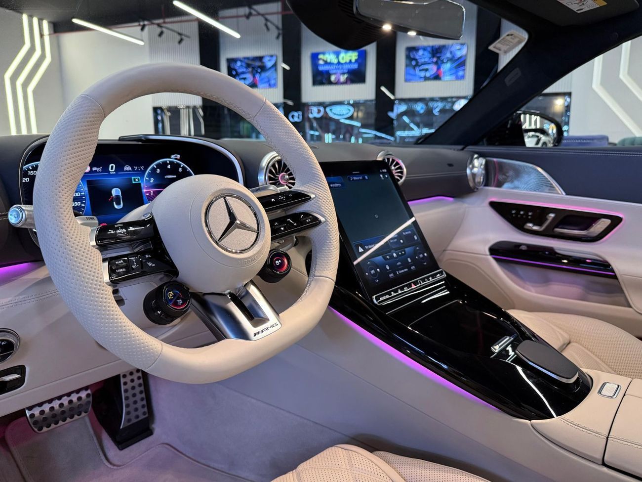 مرسيدس بنز SL 63 AMG Roadster SE Performance 2023 SL63 AMG -3 Years Warranty and Service Contract from Dealership - Mint