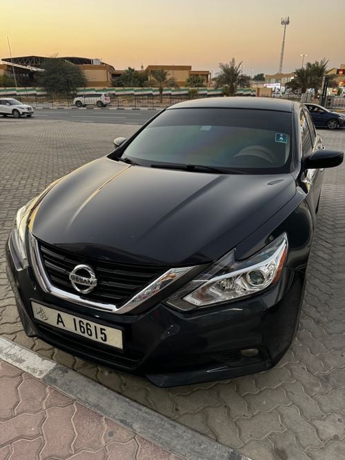 نيسان ألتيما SV