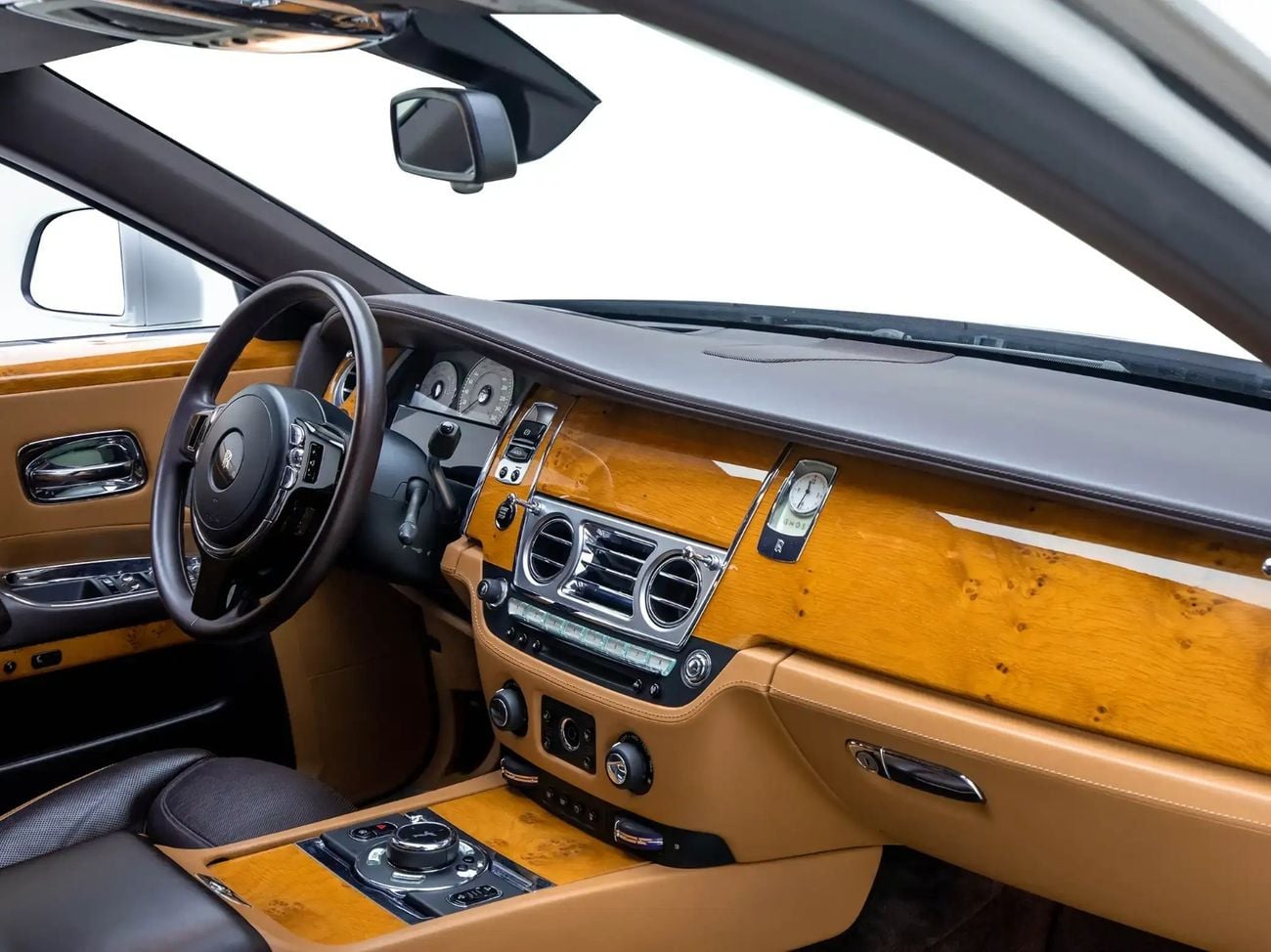 Rolls Royce Ghost Silver Badge