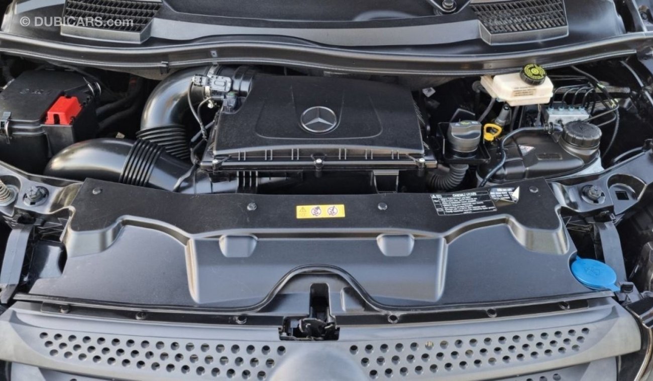 Mercedes-Benz Vito VITO TOURER MODEL 2015. 116 BLUETEC STAR LIGHT ROOFING --LOW KILOMETER DRIVEN-EXCELLENT CONDITION