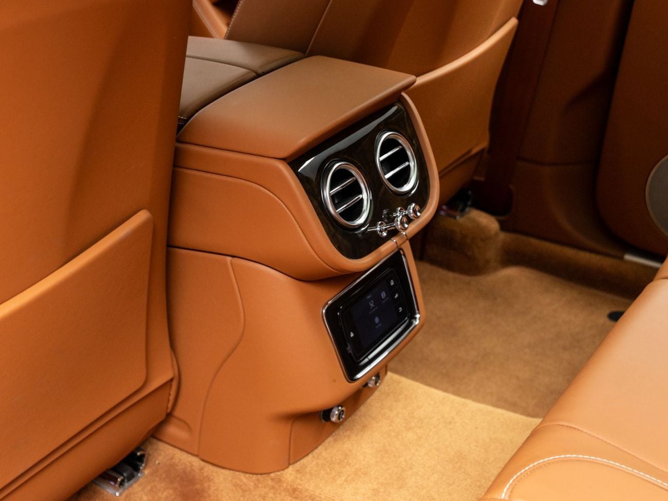 Bentley Bentayga STD BUY NOW, PAY 2027 | THE BLACKLINE STANDARD | 12 Month Blackline Warranty, GCC, Low KM's