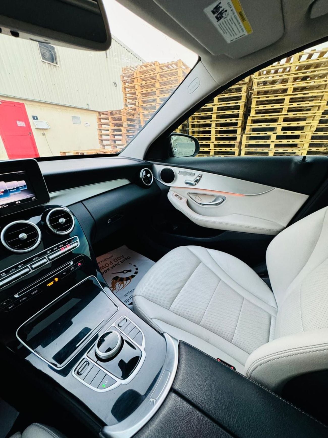مرسيدس بنز C 300 STD