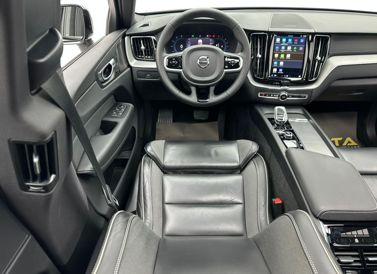 Volvo XC60 2023 Volvo XC60 B5 Ultimate Dark, 2027 Volvo Warranty, Volvo Service History, GCC