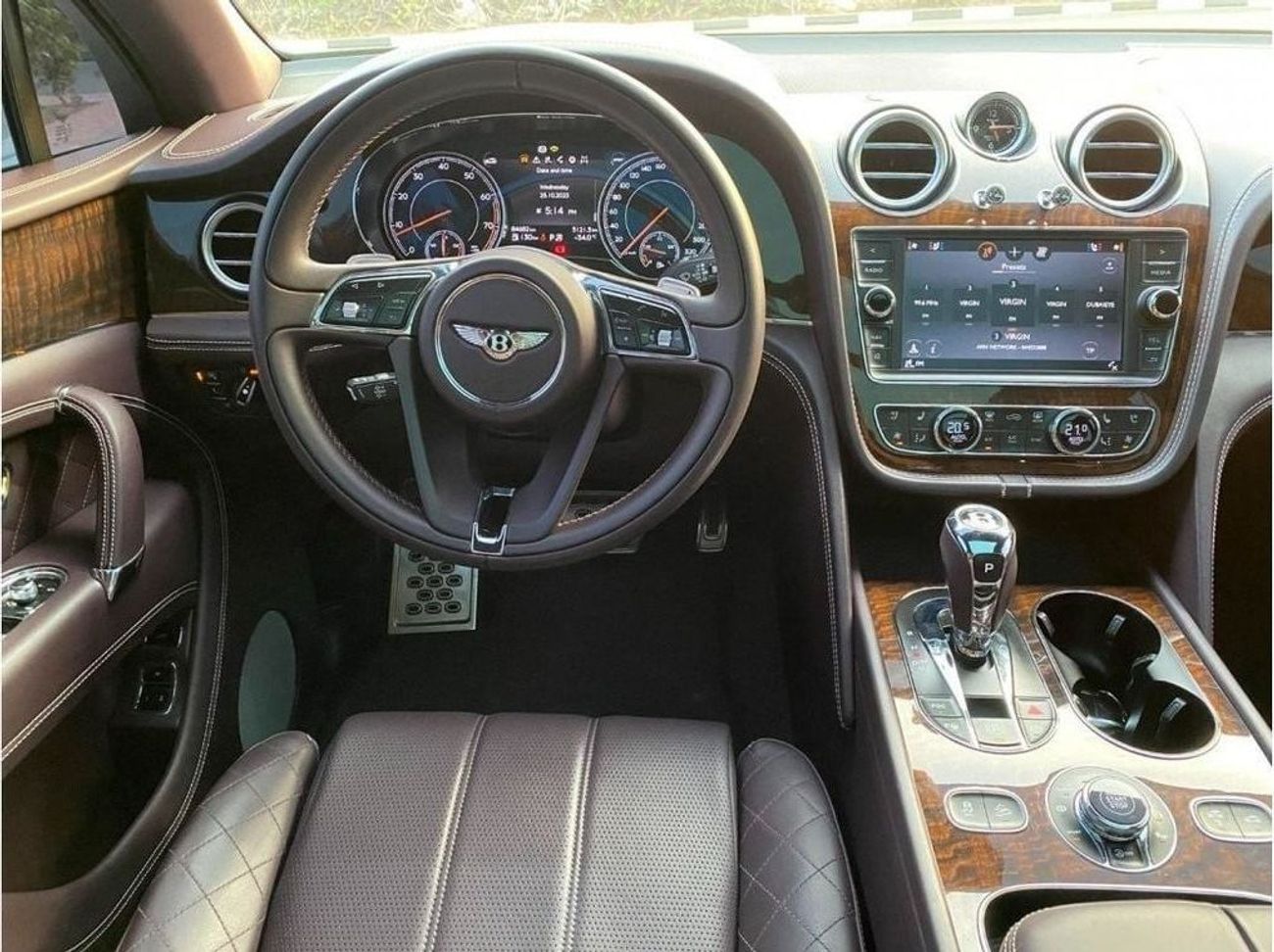 Bentley Bentayga Std GCC SPEC NEAT AND CLEAN