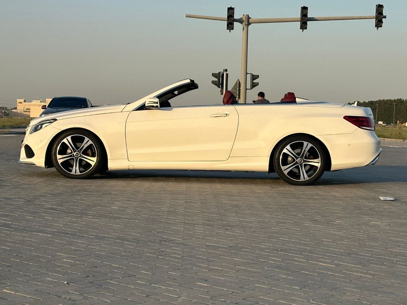 مرسيدس بنز E 200 كوبيه