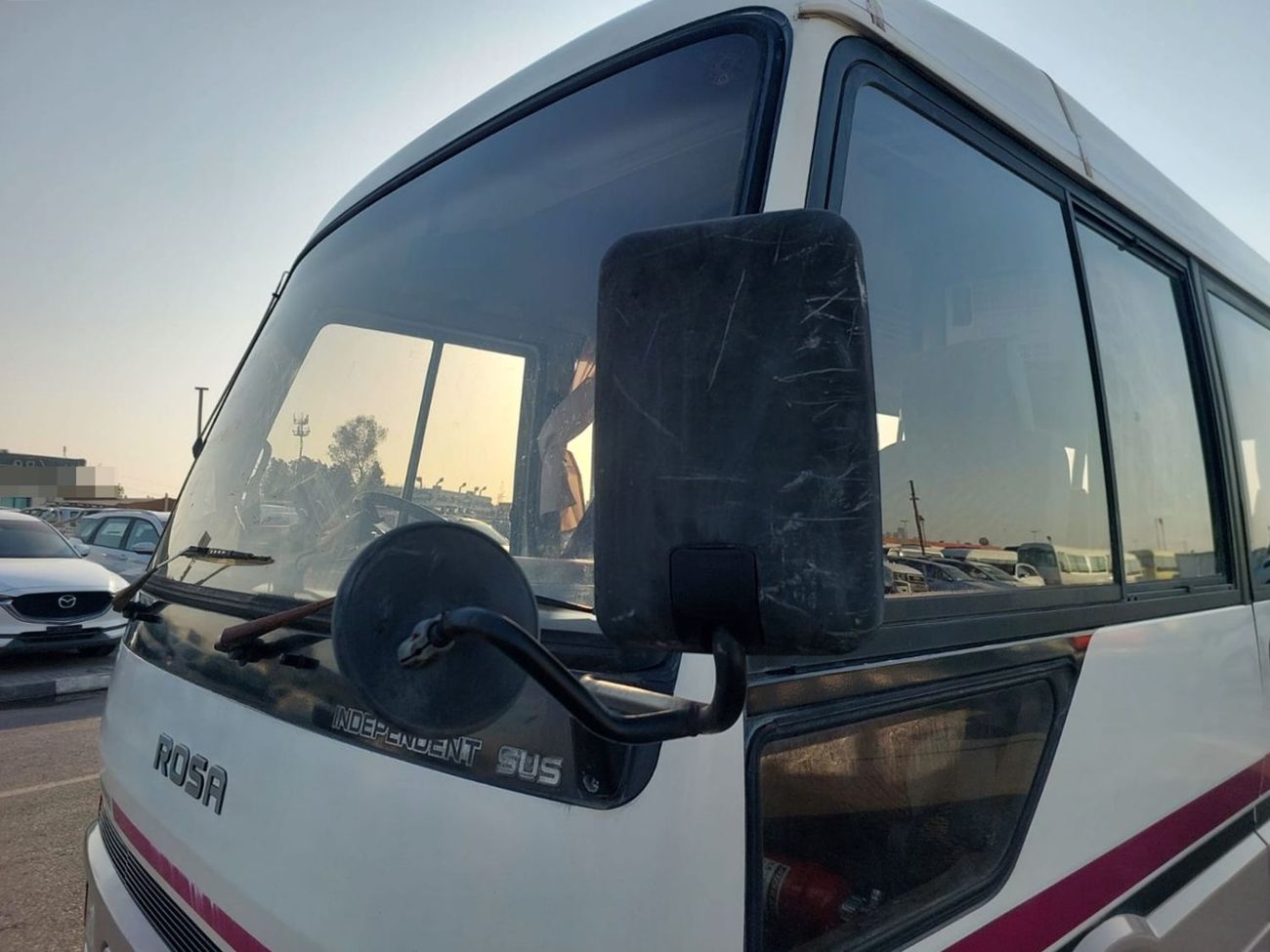 Mitsubishi Rosa MITSUBISHI ROSA BUS RHD 1995 MODEL 3.9 L DIESEL AUTOMATIC(PM30430)