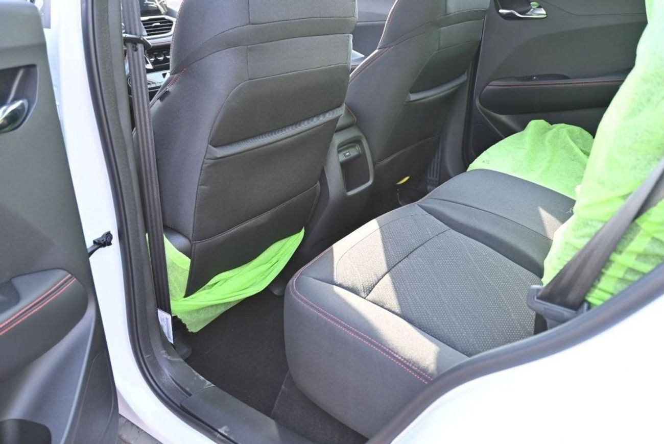 Chevrolet Groove Chevrolet GROOVE 1.5L Premier SUV FWD 5 Doors, Cruise Control, Panoramic Roof, Push start, Rear Came