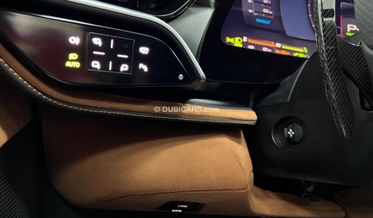 Ferrari 296 GTB GCC .. Warranty .. Service .. Brand New