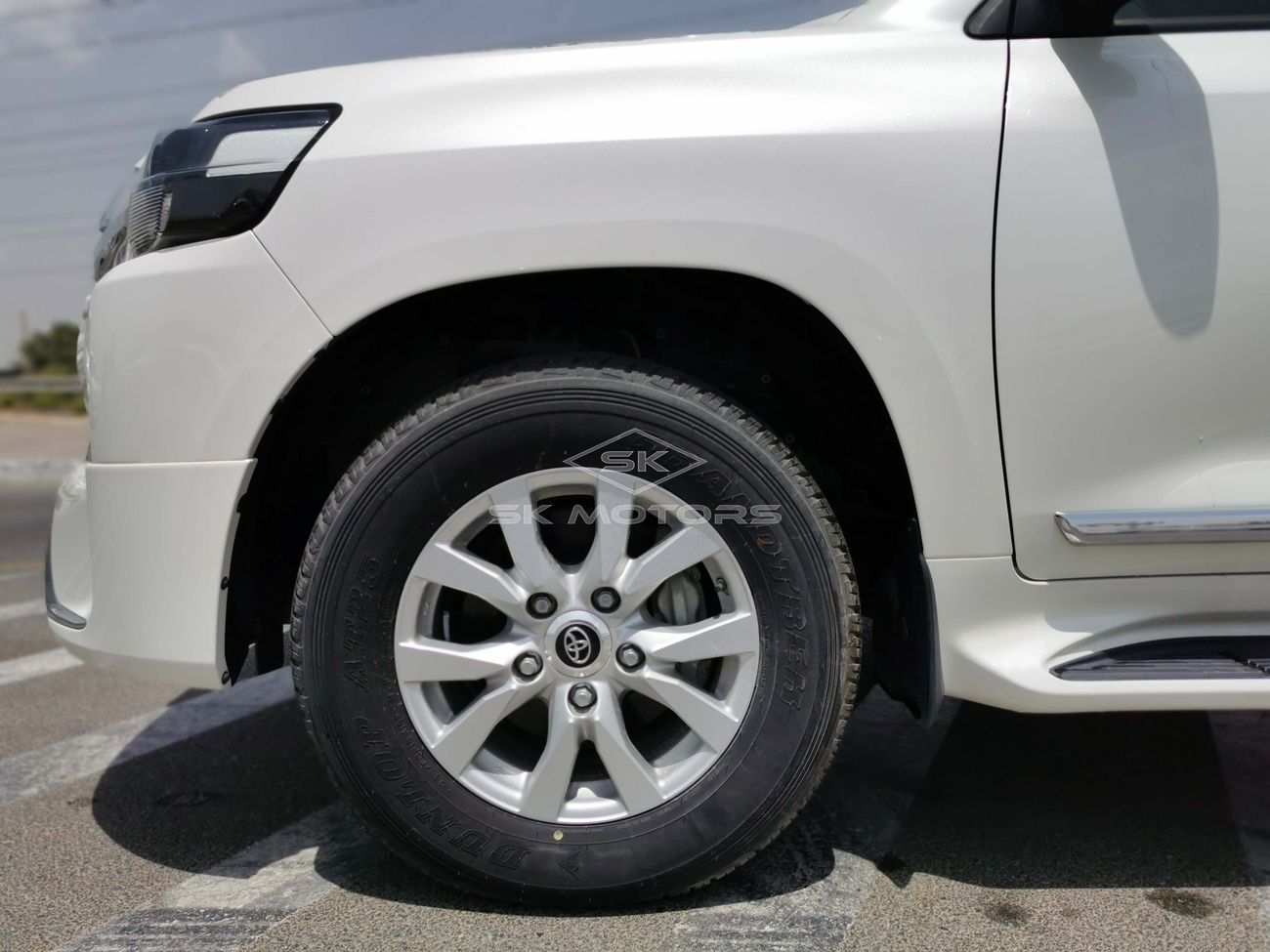 تويوتا لاند كروزر 4.0L, 18" Rims, Front Power Seats, Leather Seats, DVD, Rear Camera, Sunroof (CODE # GXR07)