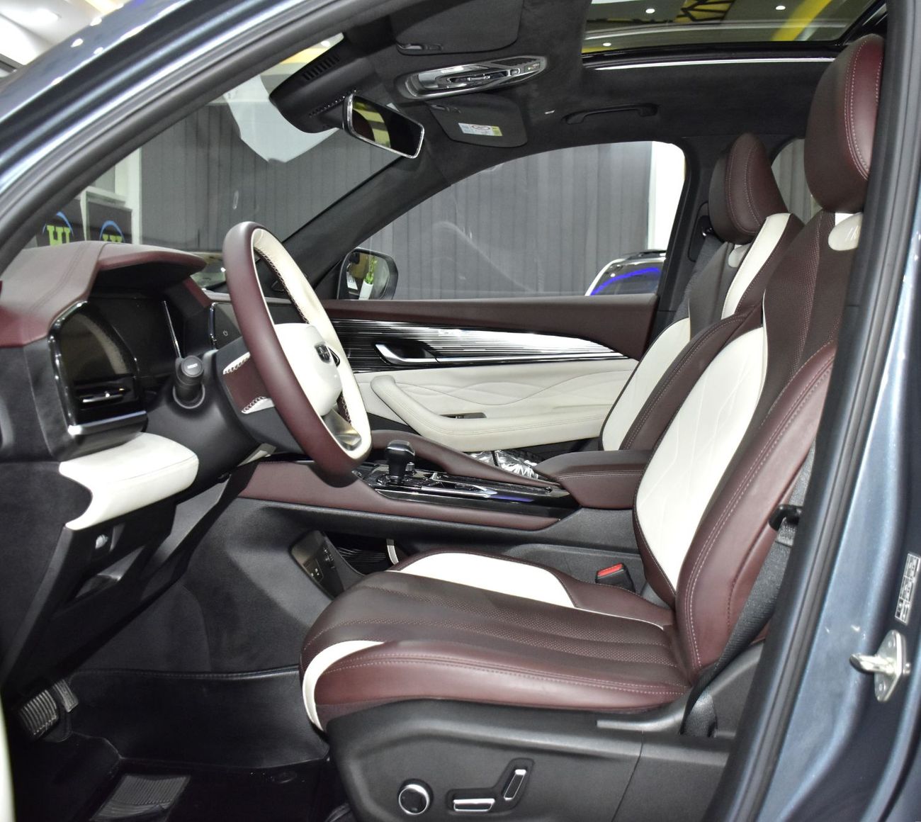 Geely Monjaro EXCELLENT DEAL for our Geely Monjaro 4WD ( 2024 Model ) in Grey Color GCC Specs