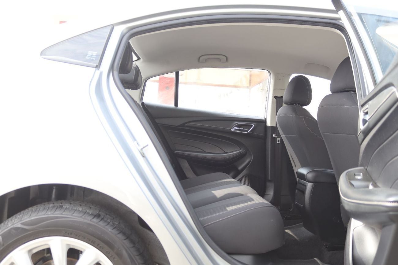 أم جي 5 ام جى 5 - 2024 - خليجى - بدون حوادث - محرك 1.5 - ممشى قليل - بحاله ممتازه