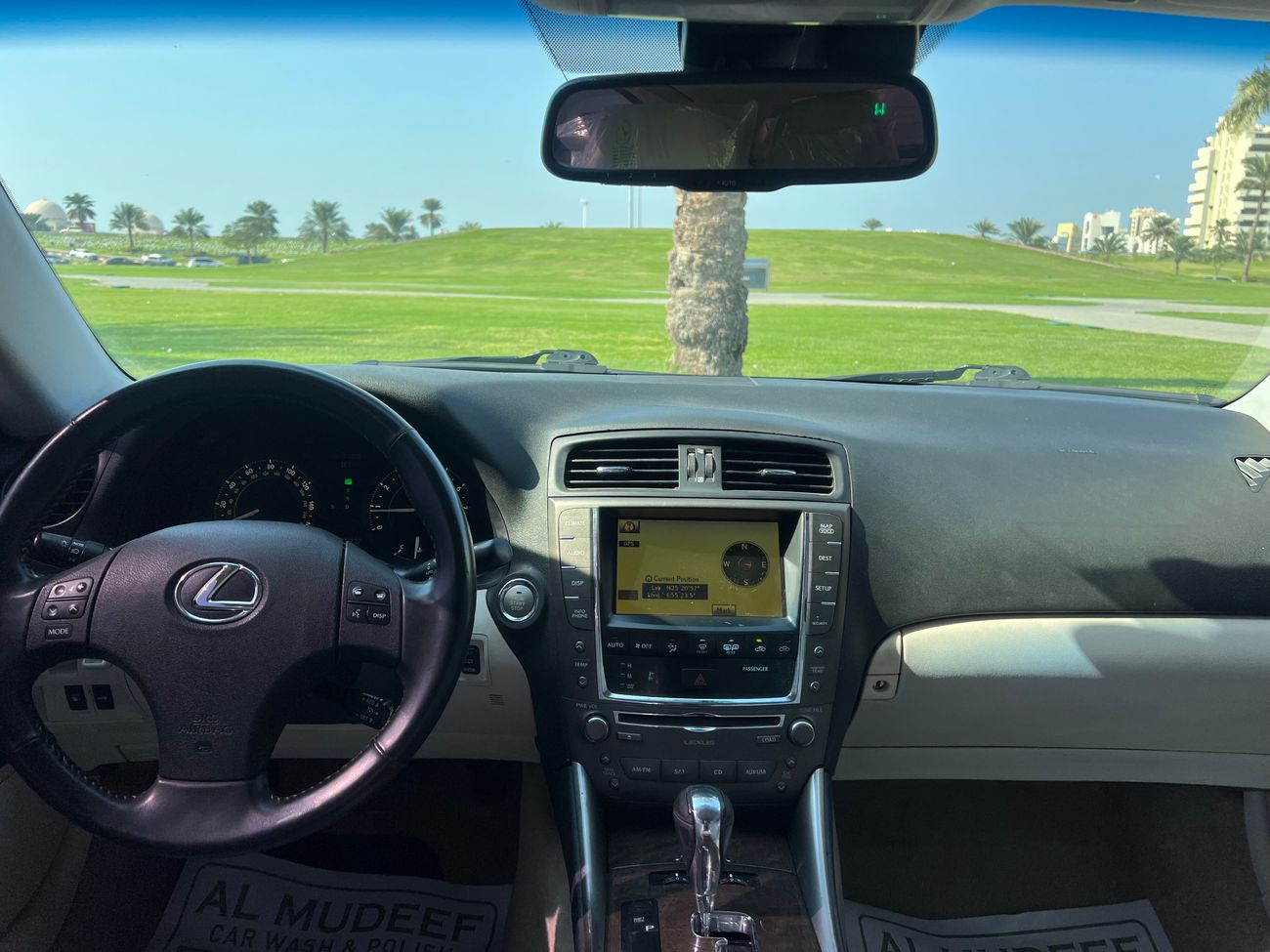 لكزس IS 250C 2010