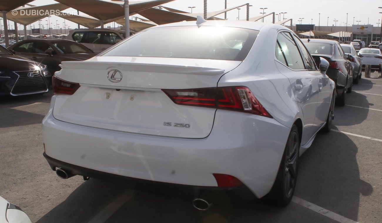 لكزس IS 250 FSport