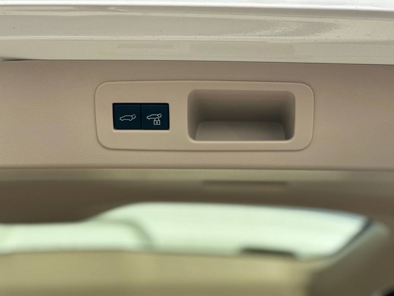 Toyota Land Cruiser VX 4.0L PTR A/T // 2026 // High Option With 360 Camera , Memory Seat , Cooling & Heater Seats // Spe