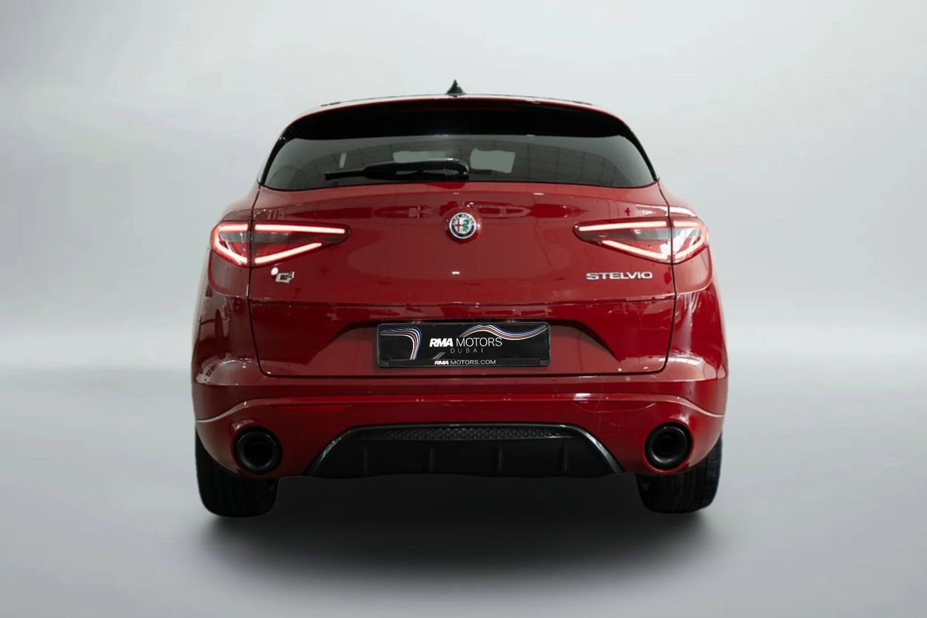 Alfa Romeo Stelvio Q4 / 5 Year Alfa Romeo Warranty/Service 120k kms