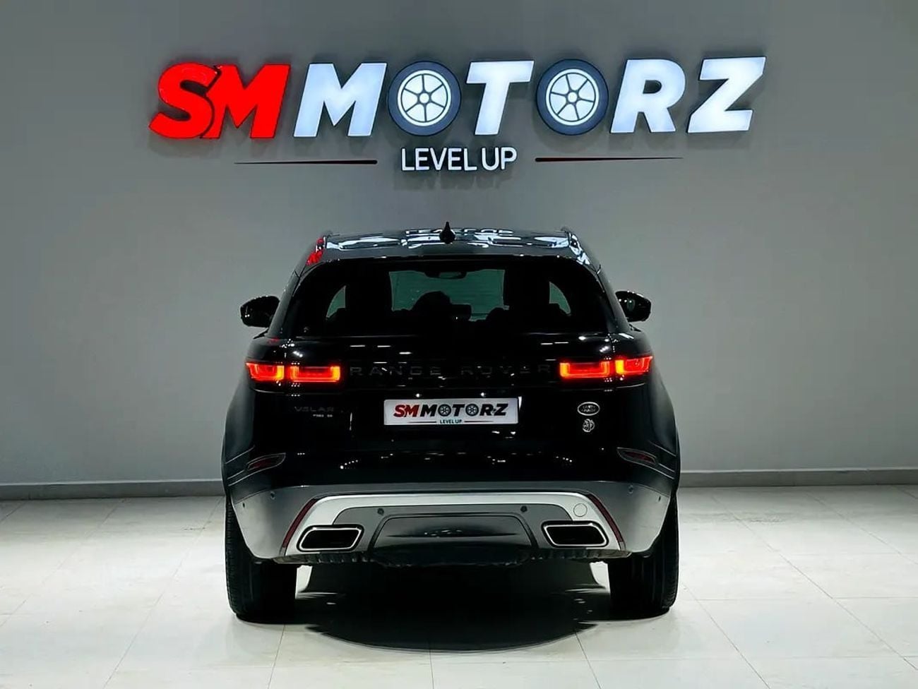 Land Rover Range Rover Velar DLX P250 R-Dynamic HSE 2.0L