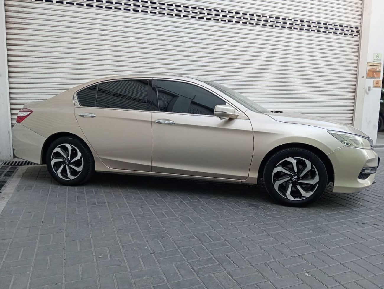 Honda Accord LX PLUS