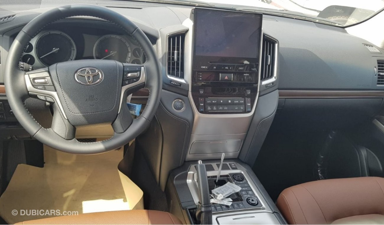 Toyota Land Cruiser VXE Grand Touring 5.7Ltr,8 Cylinder Petroleum engine , with automatic transmission