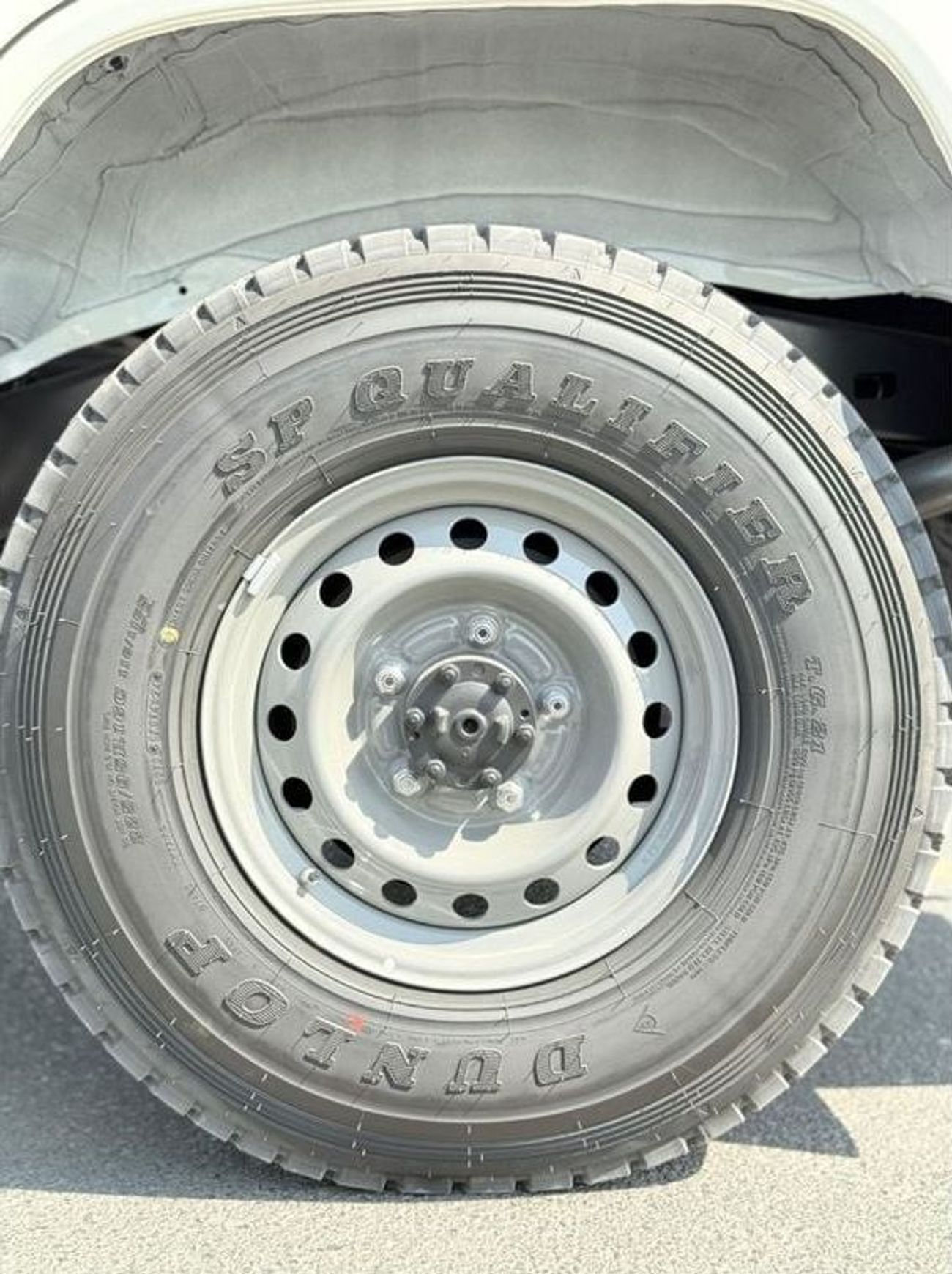 Toyota Land Cruiser EXPORT ONLY - LC 76 basic automatic 4.0