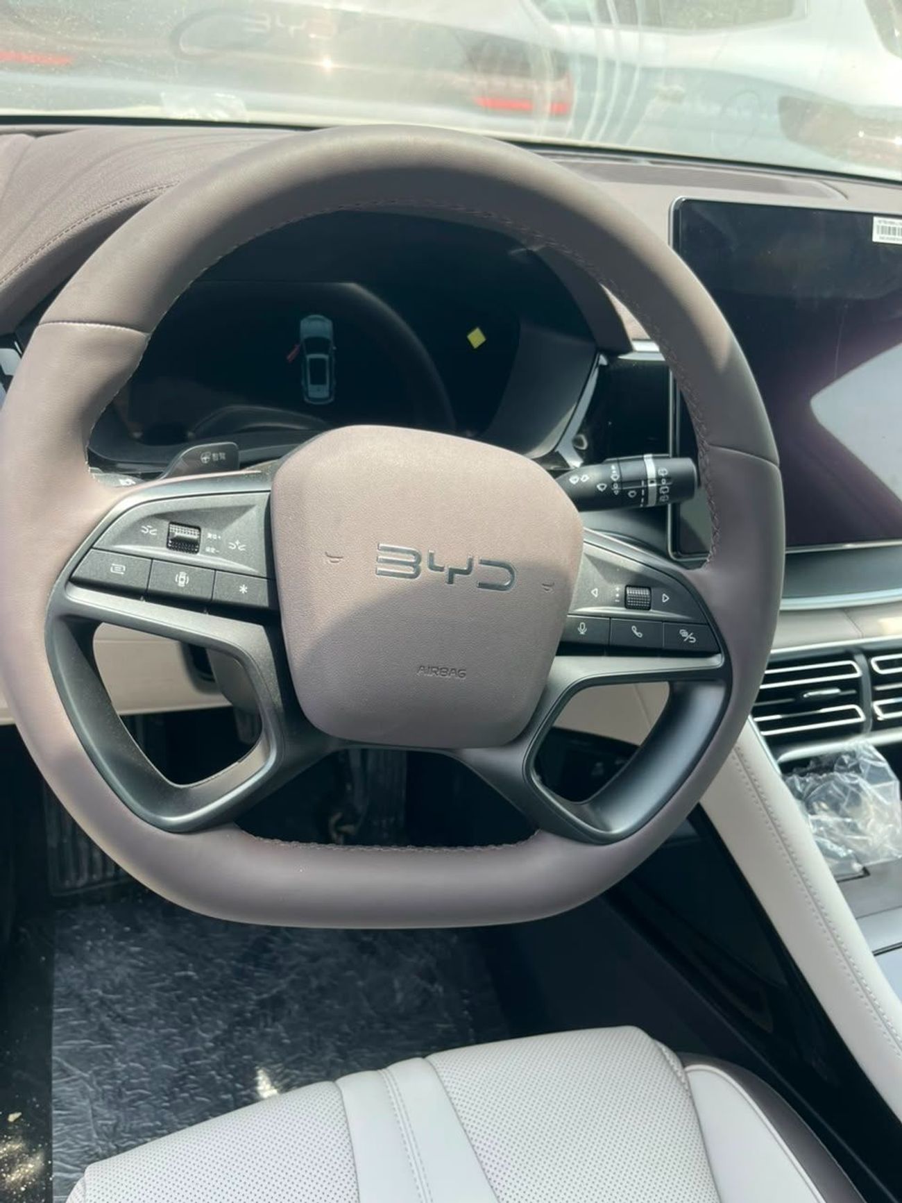 بي واي دي سونغ بلس EV DM-i 112KM Deluxe Type