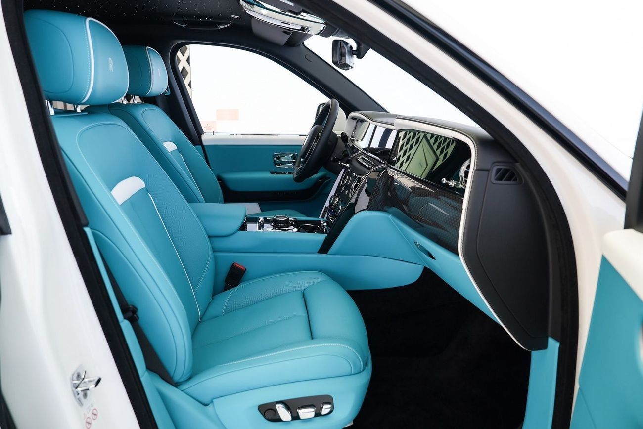 Rolls-Royce Cullinan Rolls Royce Cullinan Black Badge Series 2