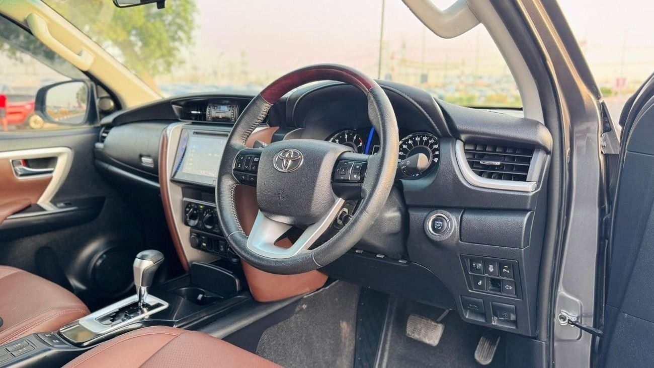تويوتا فورتونر PREMIUM CONDITION | 2.8L DIESEL ENGINE | RHD |