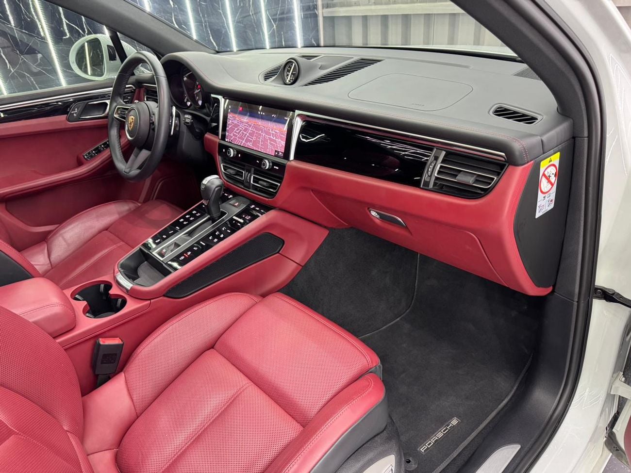 Porsche Macan S 2.9L (375 HP)