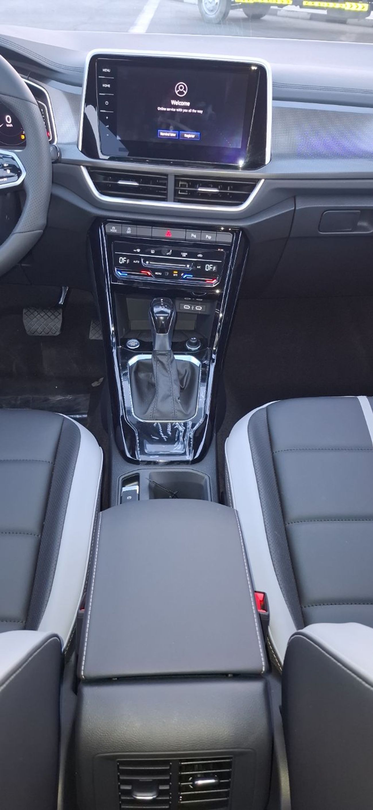 Volkswagen T ROC Volkswagen Troc 2025 300 tsi full options