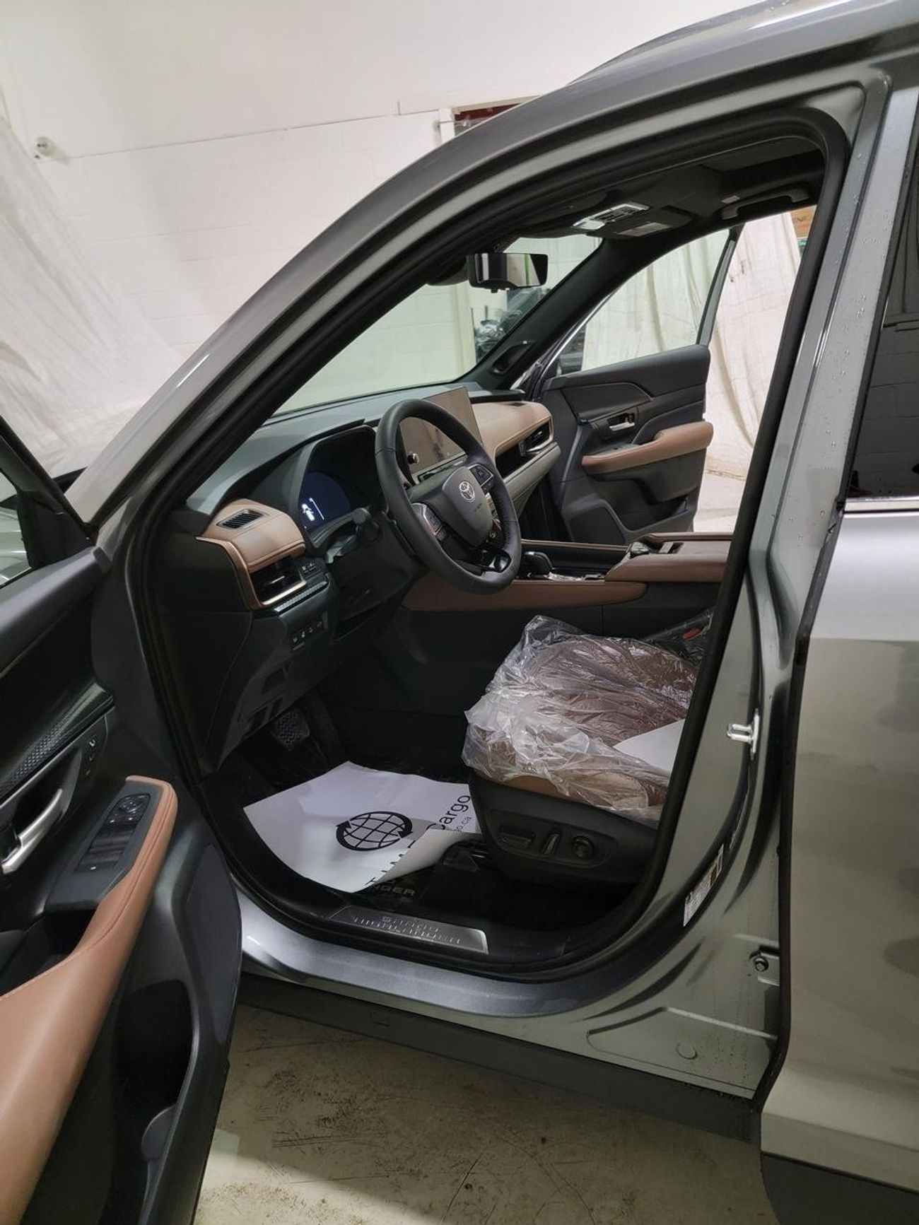 Toyota Grand Highlander Platinum Hybrid Max