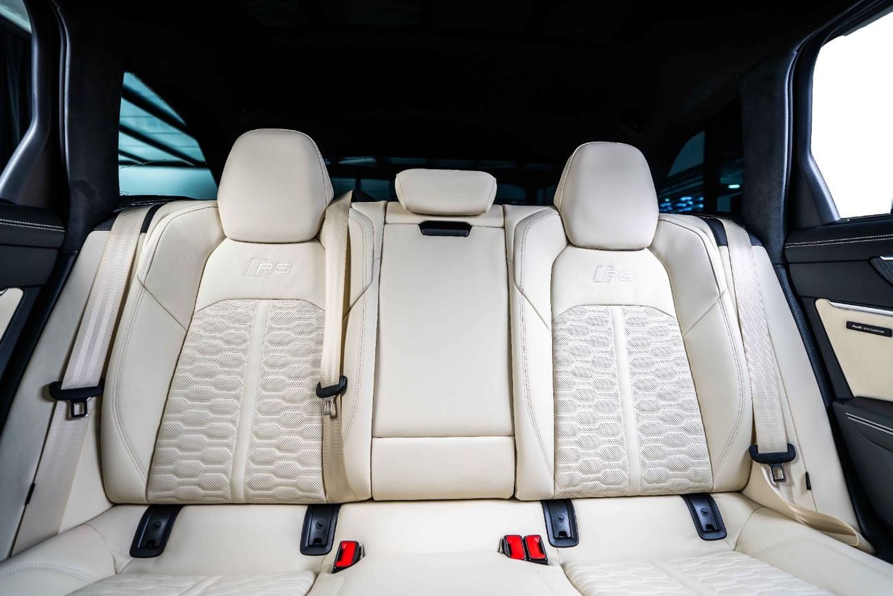 Audi RS6  Avant performance - Special Order - Audi Exclusive - Brand New - High Specification