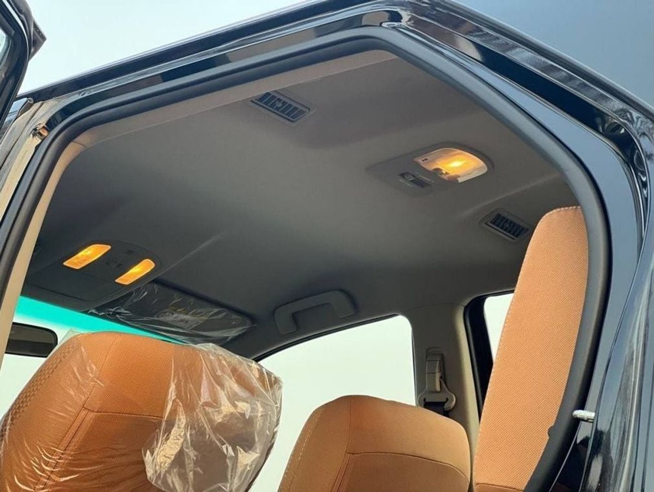 Toyota Fortuner 2.7L SUV 4WD // 2024 // WHIT DVD & BLUETOOTH & CAMERA // SPECIAL OFFER // BY FORMULA AUTO // FOR EXP