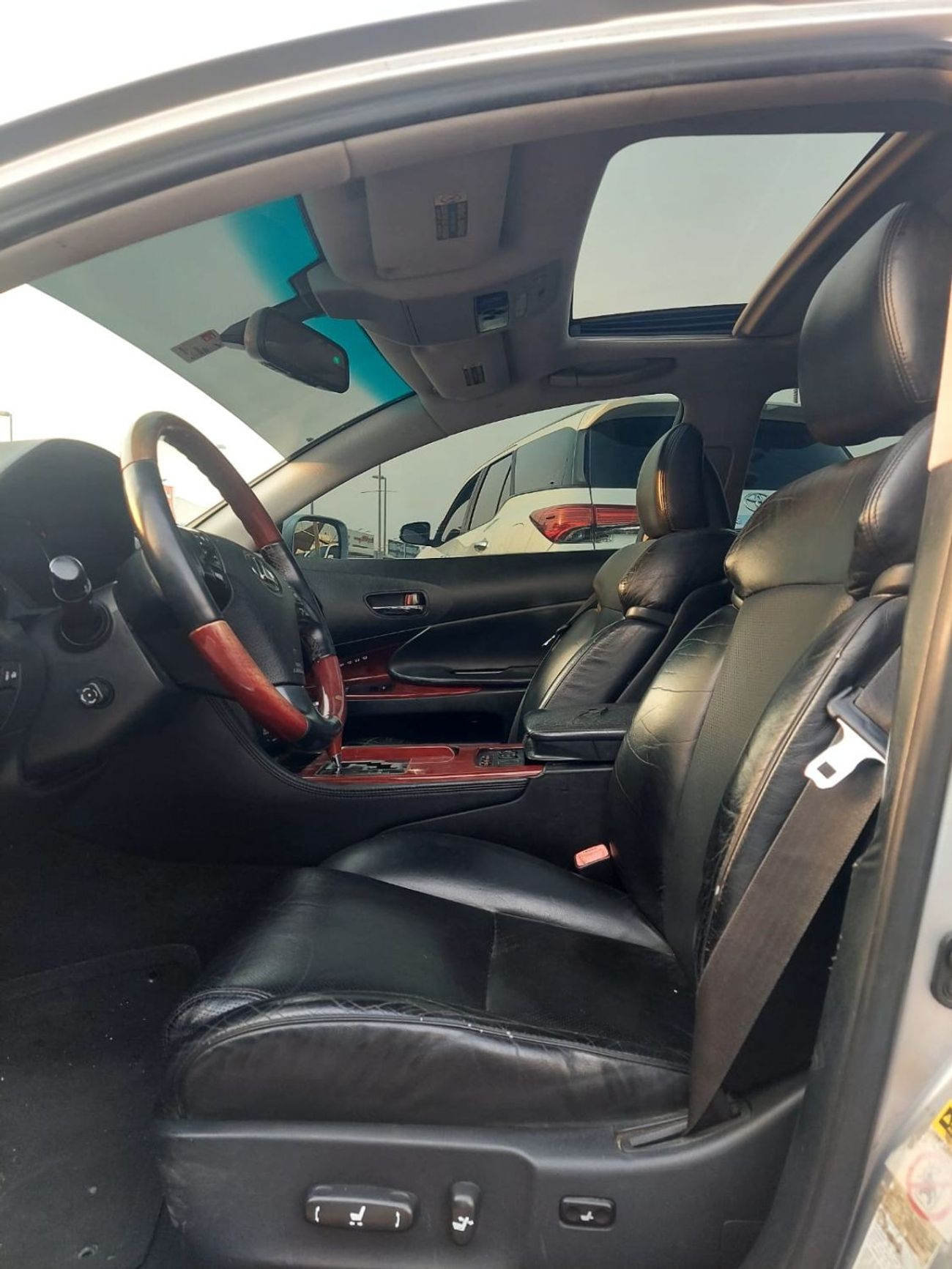 لكزس ES 350 3.5L PETROL AUTOMATIC TRANSMISSION