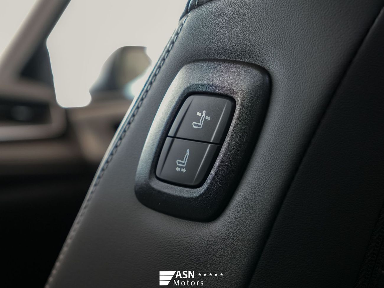 Toyota Camry 2.5 HG Premium Hybrid 2026 (Export Price)