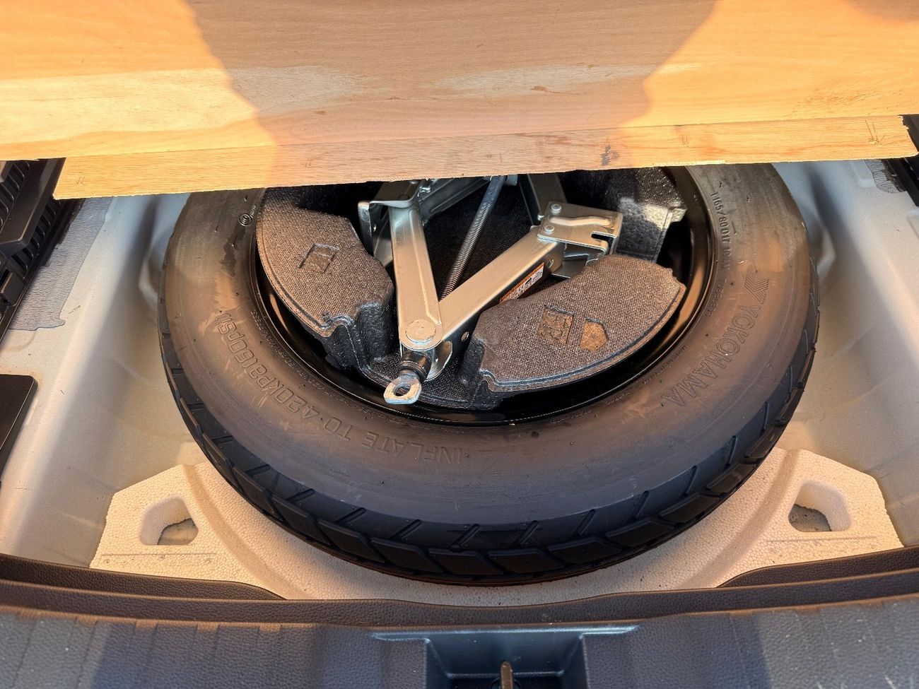 Toyota RAV4 Full Option 360 camera Japanese 2.0 L