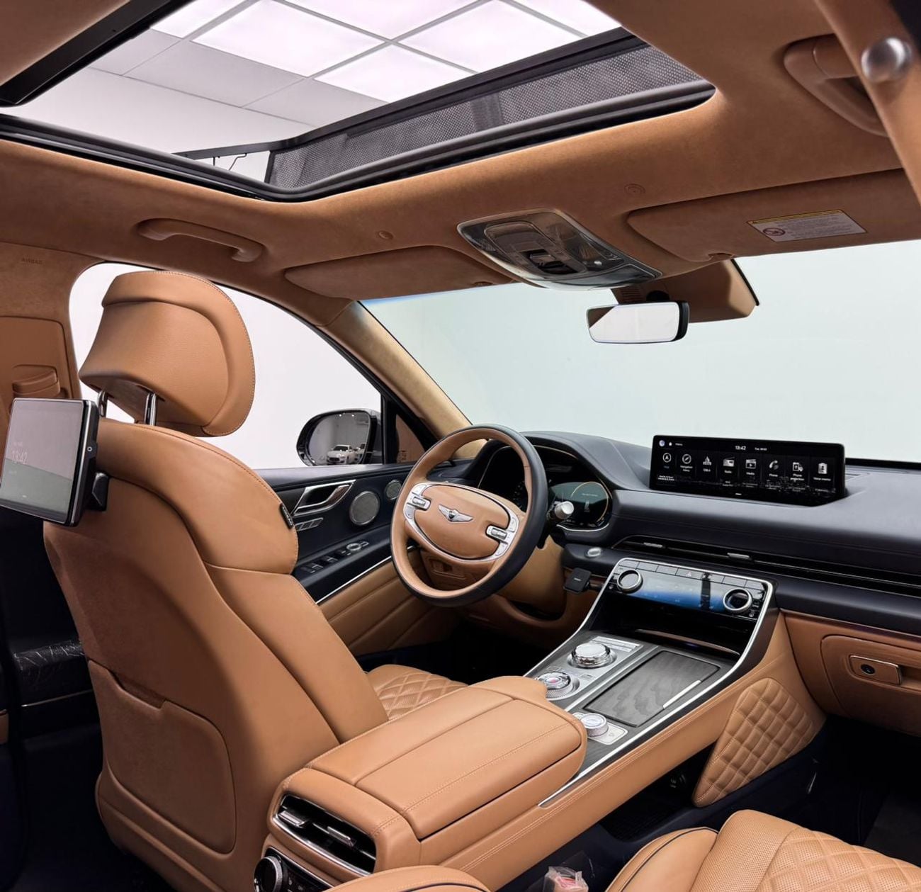 Genesis GV80 Royal 3.5L AWD 2023 Genesis GV80 Royal Edition, Genesis Warranty + Service Pack, Full Genesis Servic