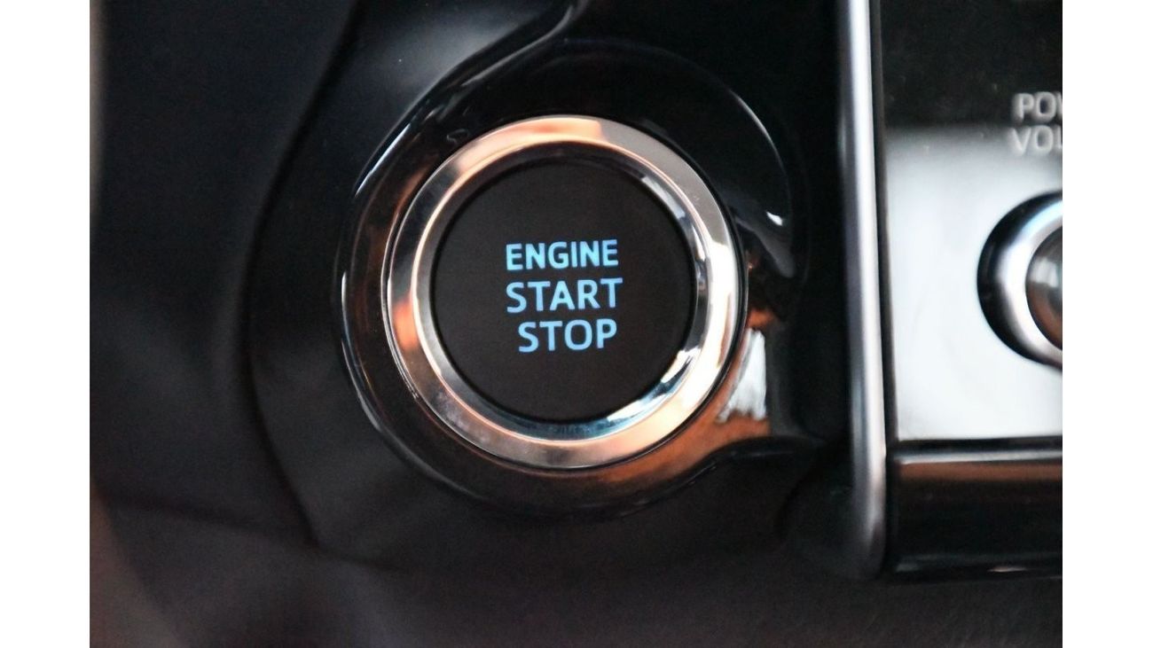 Toyota Hilux 2024 TOYOTA HILUX 2.7L PUSH START FULL OPTION