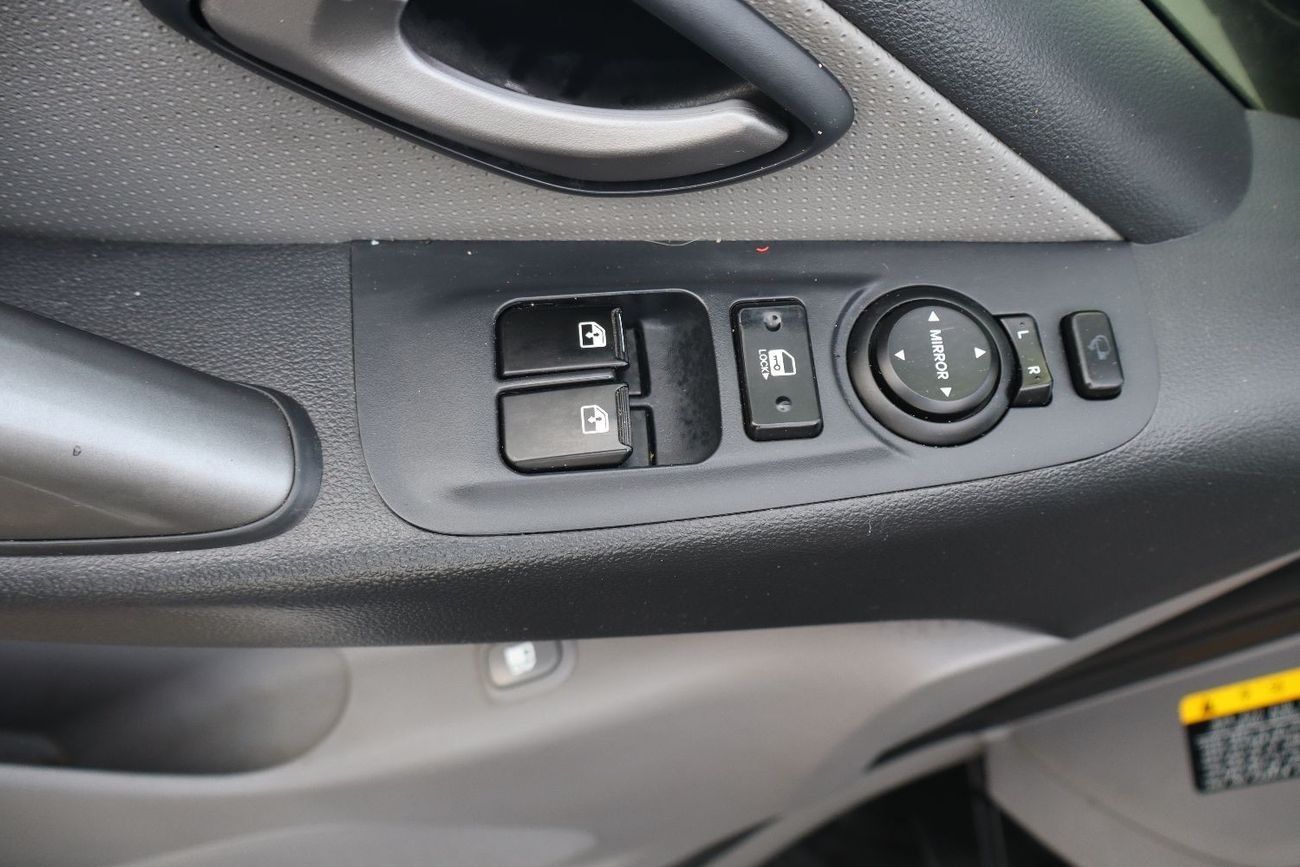 Hyundai H1 Starex Korean Specs